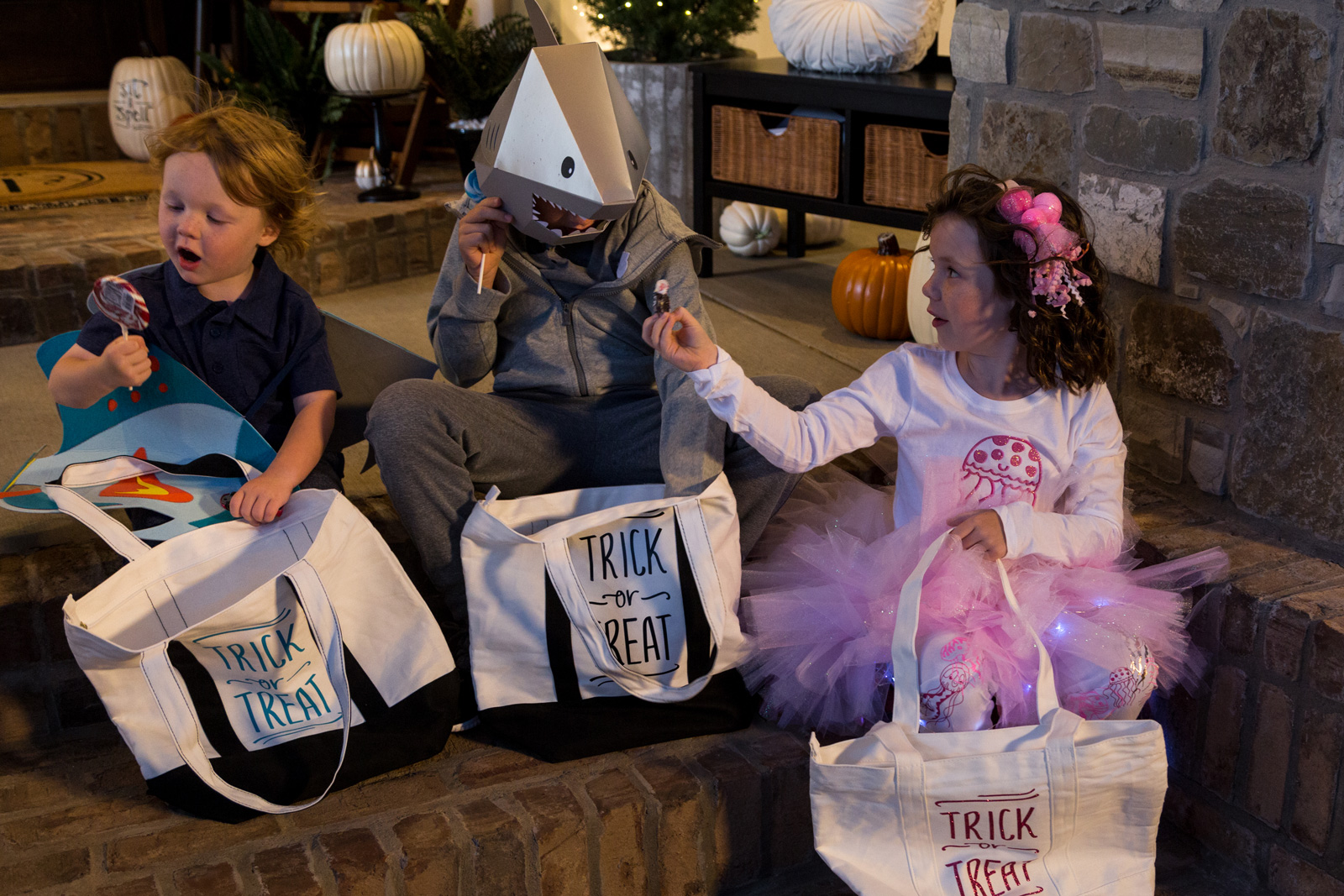 Easy trick-or-treat bags just in time for Halloween